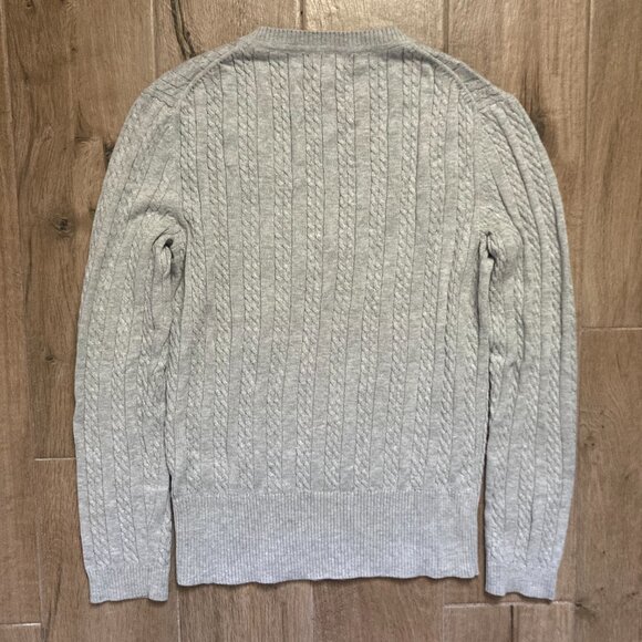 Tommy Hilfiger Classic Cable Knit V-Neck Sweater - Picture 4 of 4